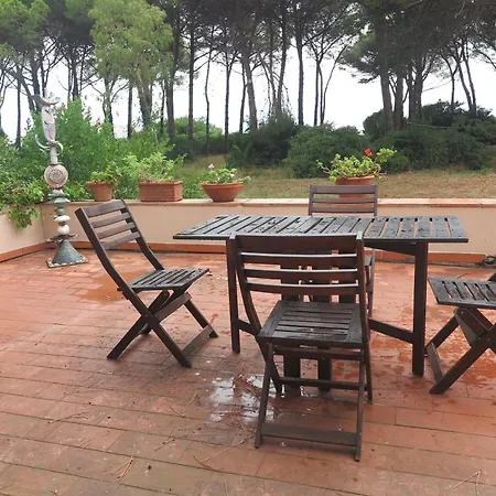 Eucalipti Immersa Nel E Sul Mare Semesterbostad Magazzini (Tuscany)